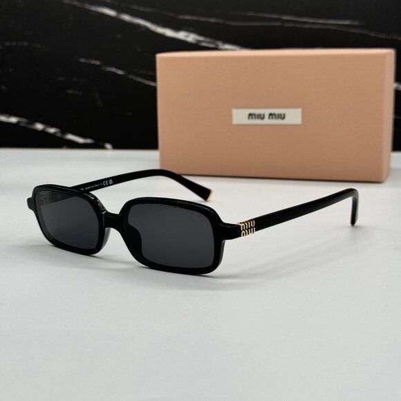NEW MIU MIU SQUARE BLACK WOMEN SUNGLASSES MU11ZS 16K5S0 MIU MIU MU11ZSF - Picture 1 of 13